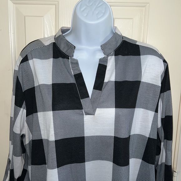Womens 3/4 sleeve Roll Up Plaid shirt - Picture 7 of 9